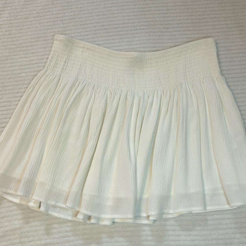 Garage skirt